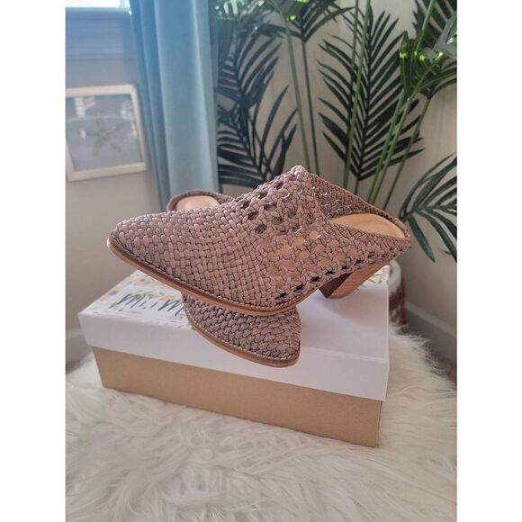 Like new! Fall Wine Tasting Mules - Size 9 - Picture 4 of 9